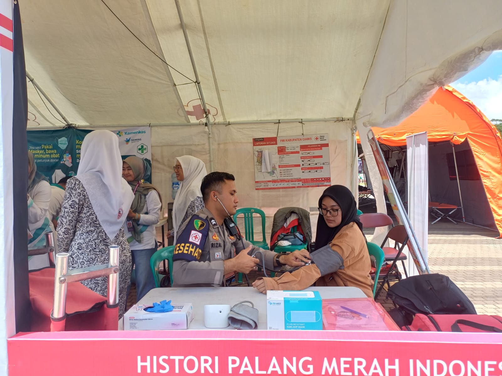 Sidokkes Polres Ciamis Berikan Layanan Kesehatan di Pos Terpadu, Dukung Kelancaran Ops Ketupat Lodaya 2026