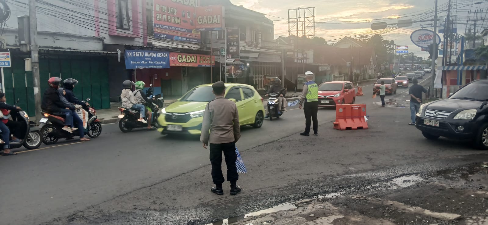 Pos Pam Cisaga Ops Ketupat Lodaya 2026 Polres Ciamis Turun ke Jalan Lakukan Pengaturan Lalin