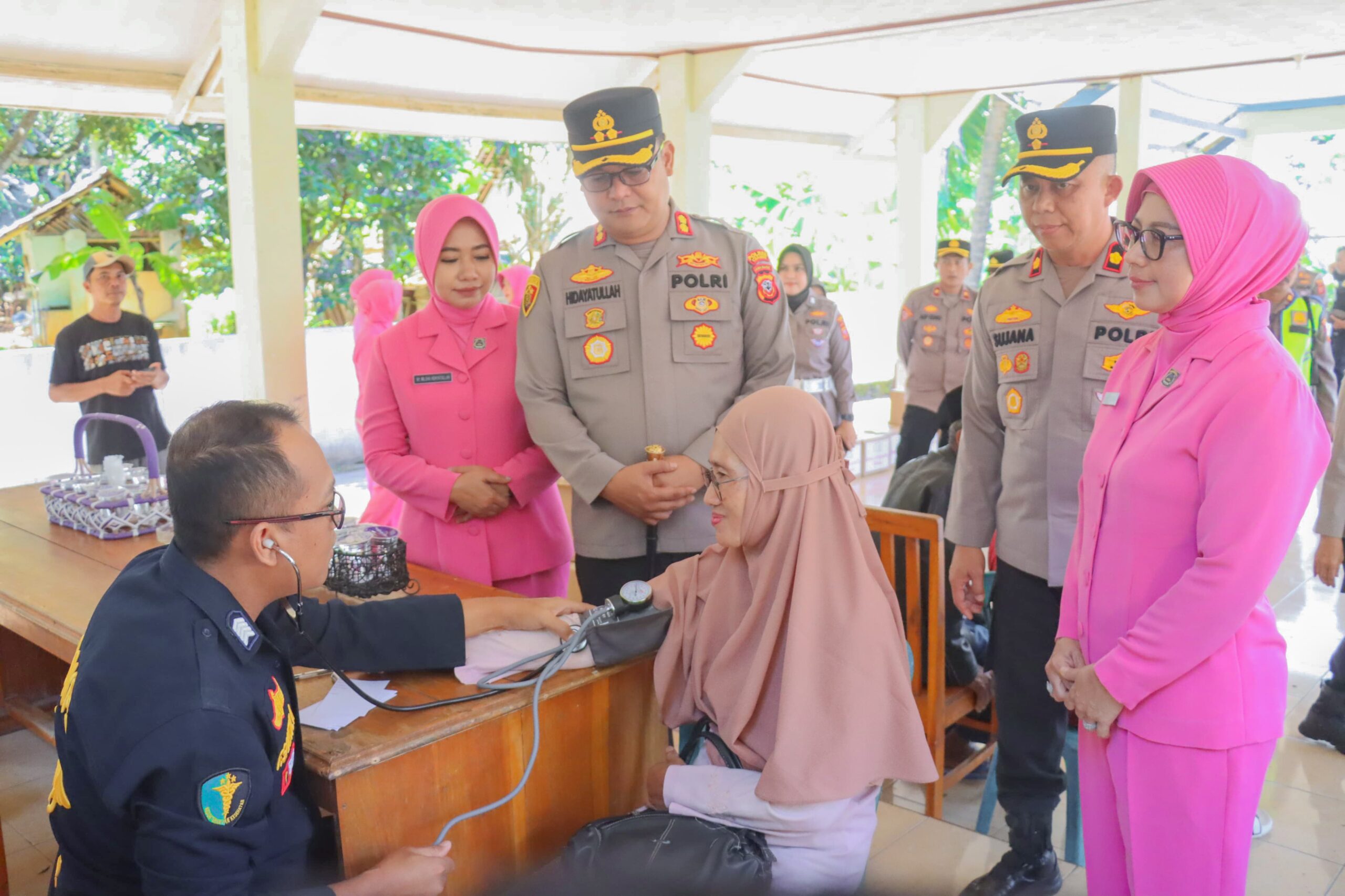 Kapolres Ciamis Turun Langsung Tinjau Lokasi Bencana dan Salurkan Bantuan, Warga Apresiasi Kehadiran Polisi
