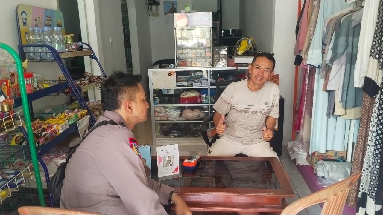 Tingkatkan Sinergitas, Polsek Rancah Polres Ciamis Door to Door Silaturahmi ke Warga Cisontrol