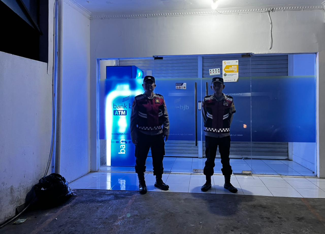 Polsek Cihaurbeuti Gencarkan Patroli Blue Light untuk Antisipasi C3 dan Jaga Kamtibmas