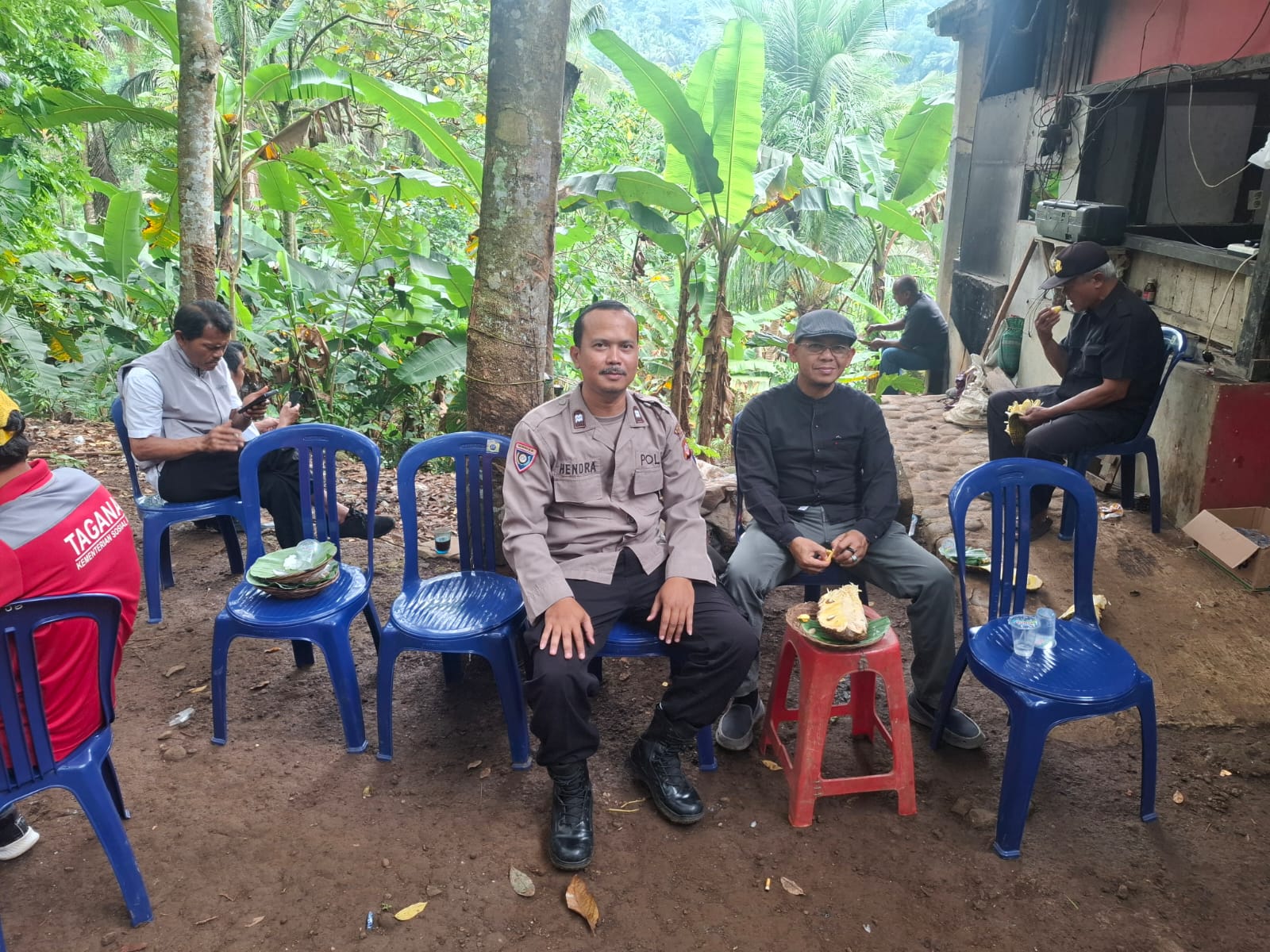 Perkuat Sinergitas, Polsek Cimaragas Masifkan Patroli dan Koorkom Kamtibmas ke Warga Sinarasa