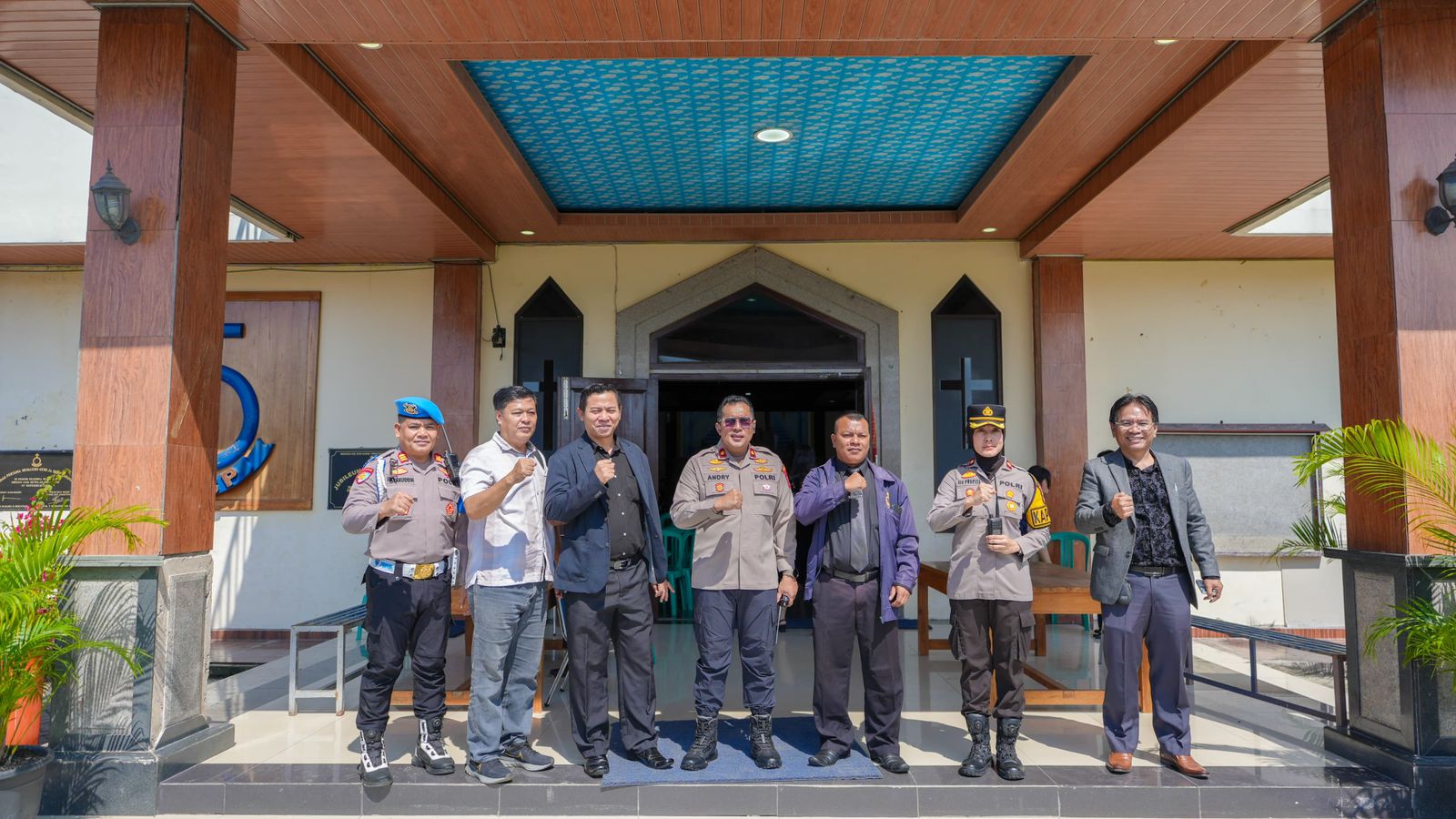 Pengamanan Jumat Agung di Karawang Berjalan Lancar, Ibadah Umat Kristiani Kondusif