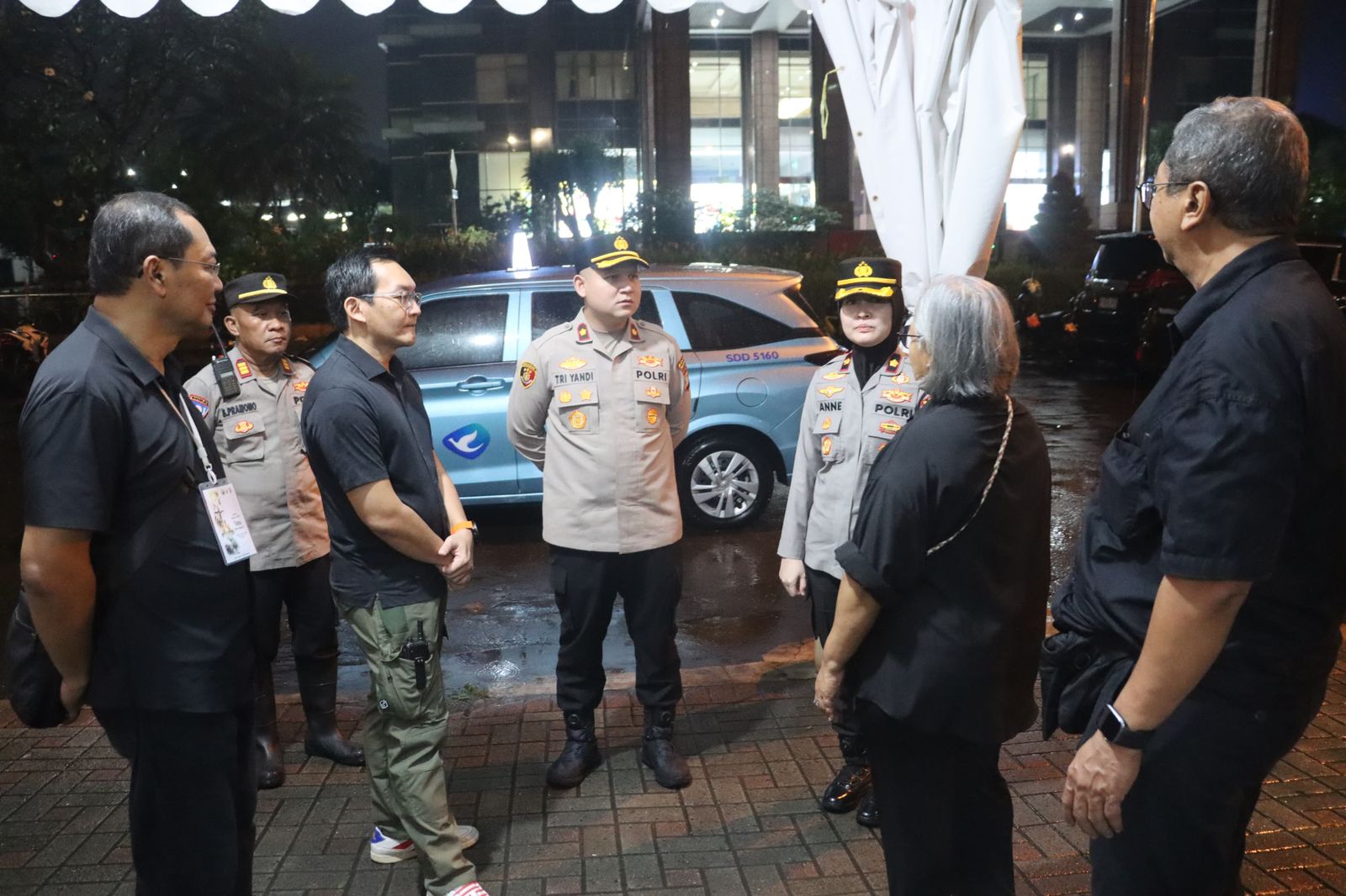 Ketua Pokdarkamtibmas Bhayangkara dan Kepolisian Bersinergi Jaga Keamanan Gereja Santa Maria Regina