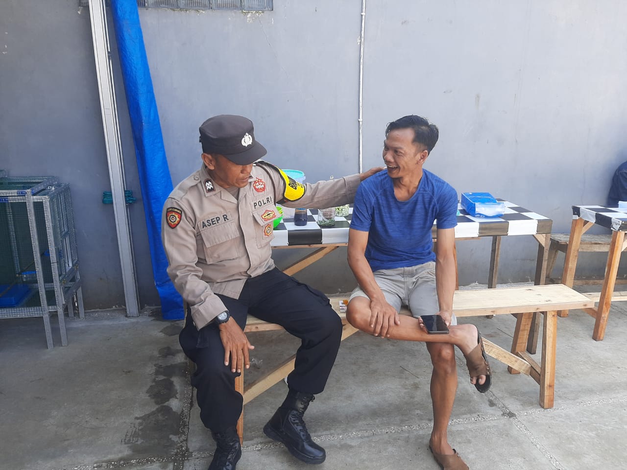 Bhabinkamtibmas Polsek Cikoneng Aktif Sambang Warga, Perkuat Kamtibmas dan Edukasi Masyarakat di Bulan Ramadhan