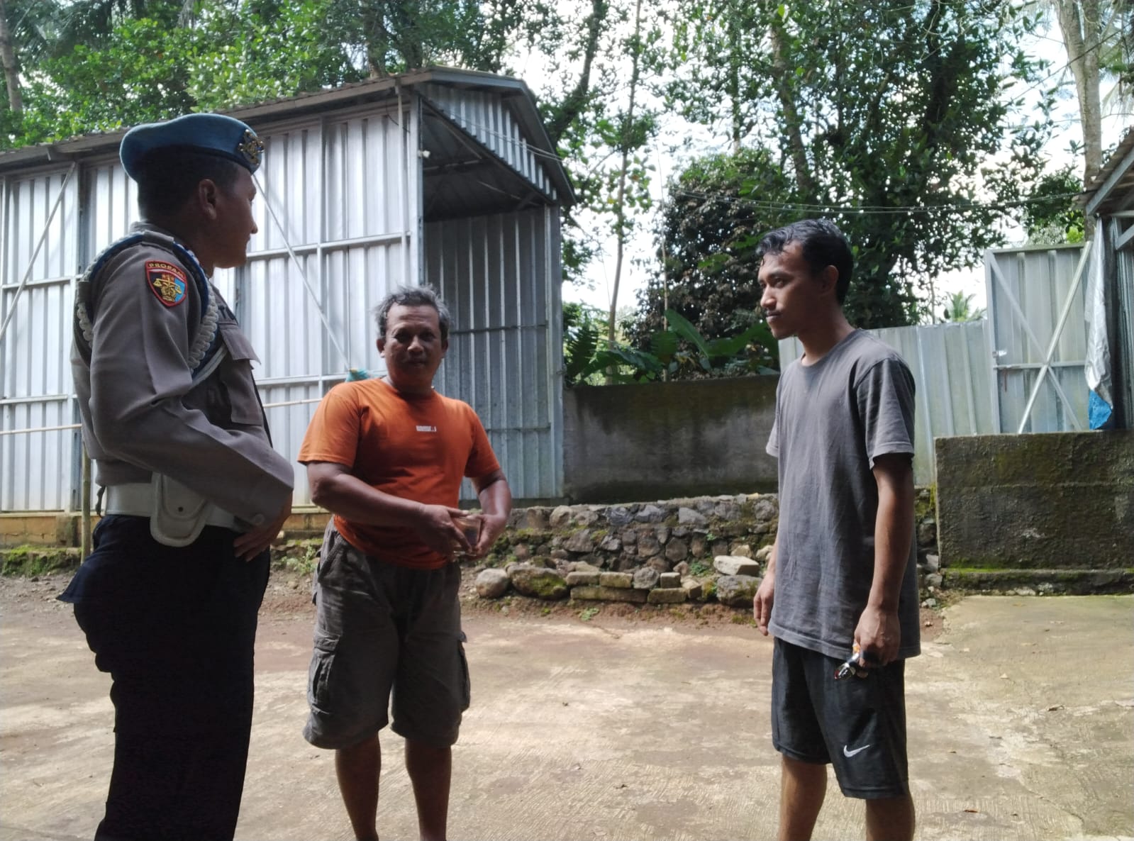 Perkuat Sinergitas, Polsek Sukadana Polres Ciamis Koorkom Kamtibmas Bareng Pemuda Sukadana