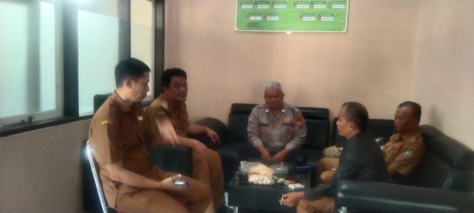 Tingkatkan Sinergitas, Polsek Kawali Polres Ciamis Door to Door Silaturahmi ke Warga Citereup