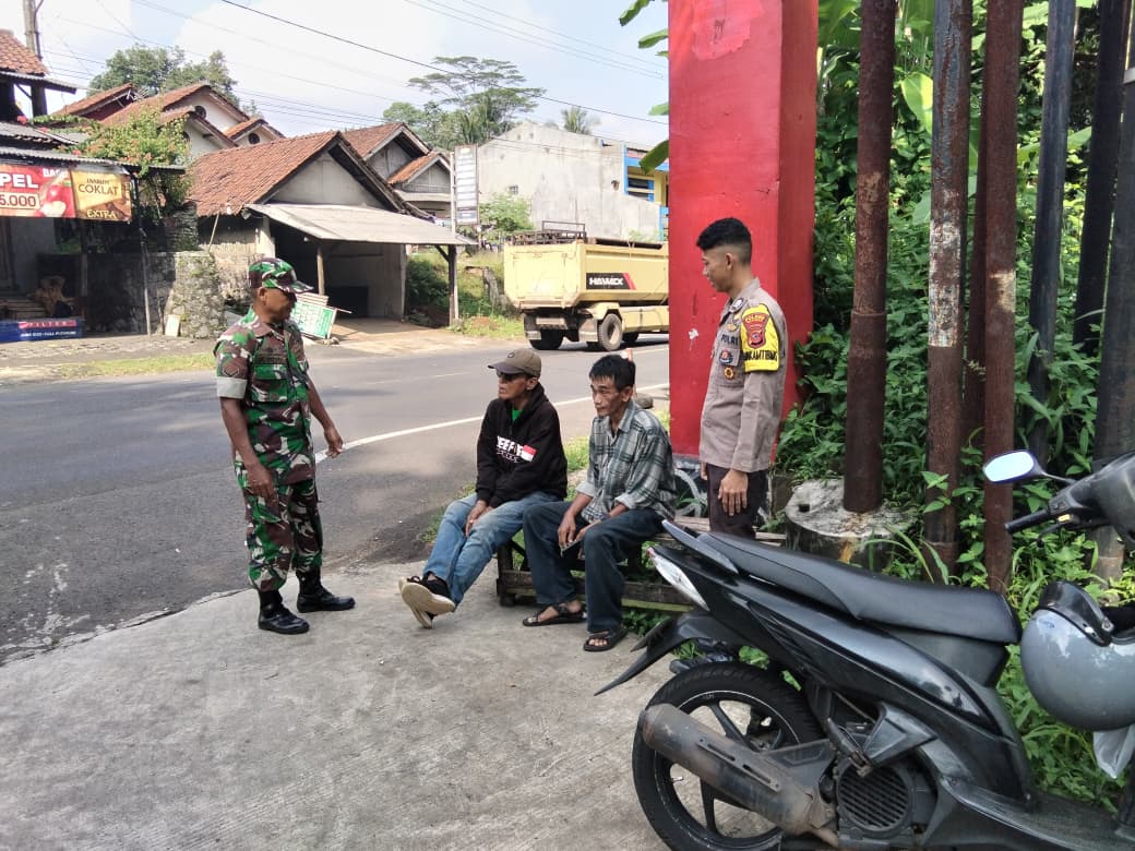 Perkuat Sinergitas, Polsek Cikoneng Polres Ciamis Koorkom Kamtibmas Bareng Pengemudi Opang