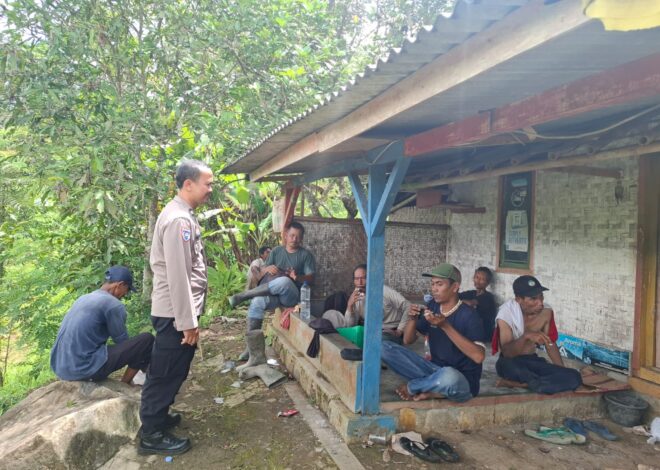 Perkuat Sinergitas, Polsek Cimaragas Masifkan Patroli dan Koorkom Kamtibmas ke Warga Karangtinggal