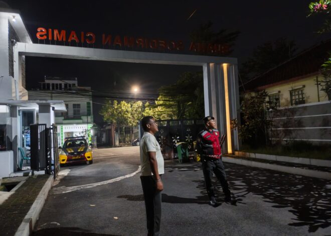 Patroli Dialogis Sat Samapta Polres Ciamis di Perumahan Buana Sudirman, Wujud Kehadiran Polisi Jaga Kamtibmas Malam Hari