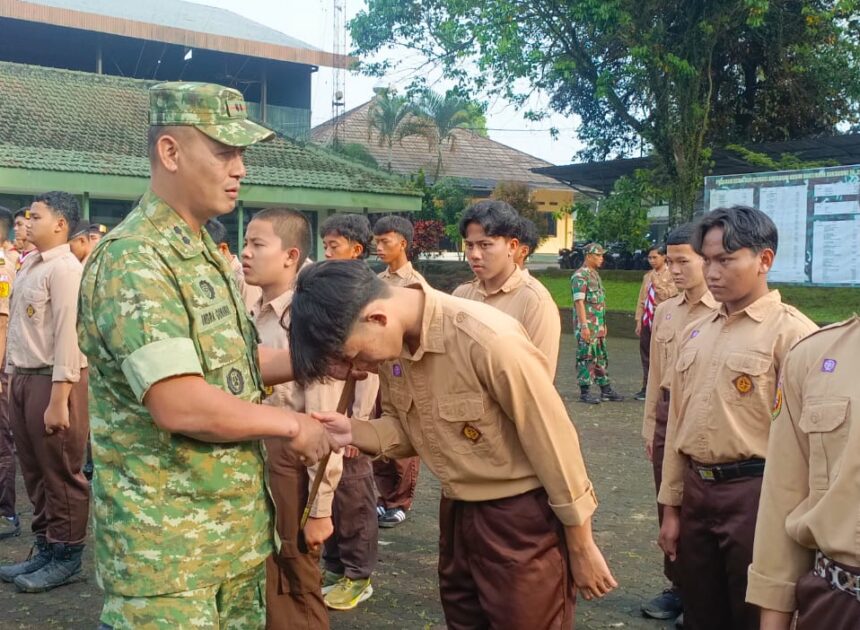 Pembinaan Korp Kadet 2026 Dimulai, Dandim 0607/Kota Sukabumi Lepas 40 Peserta Terpilih.