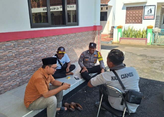 Perkuat Sinergitas, Polsek Sukadana Polres Ciamis Koorkom Kamtibmas Bareng Tokoh di Salakaria