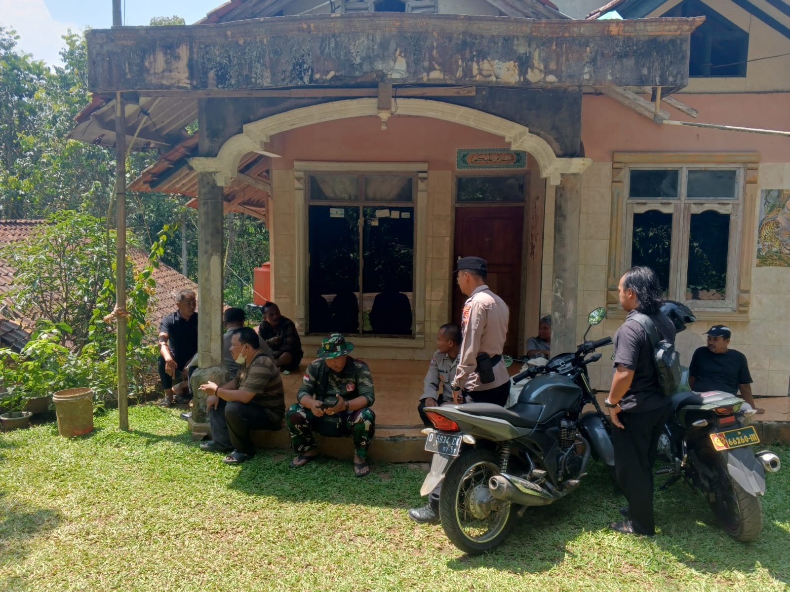 KRYD Siang Hari, Polsek Rajadesa Intensifkan Patroli Pemukiman Demi Jaga Kamtibmas