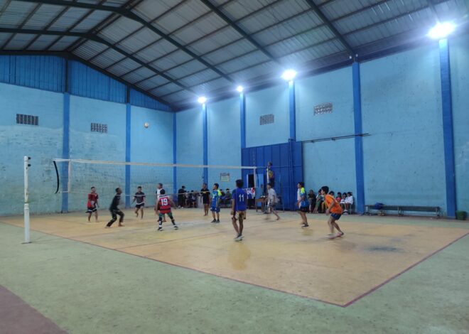 Satgas TMMD Garut Jalin Keakraban Bersama Masyarakat dengan Bermain Bola Volly 