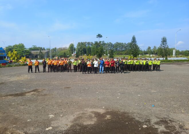 Perkuat Sinergi Pengamanan Tol Cipali, SATKOM POKDARKAMTIBMAS BHAYANGKARA FAMILY Hadiri Apel Gabungan SIGAP di Rest Area KM 130 Indramayu