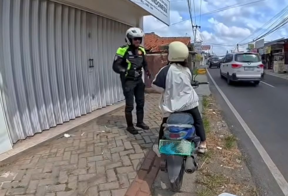 Upaya Polantas di Karawang, Kurangi Angka Pelanggaran Lalu Lintas melalui Kegiatan Patroli Simpatik