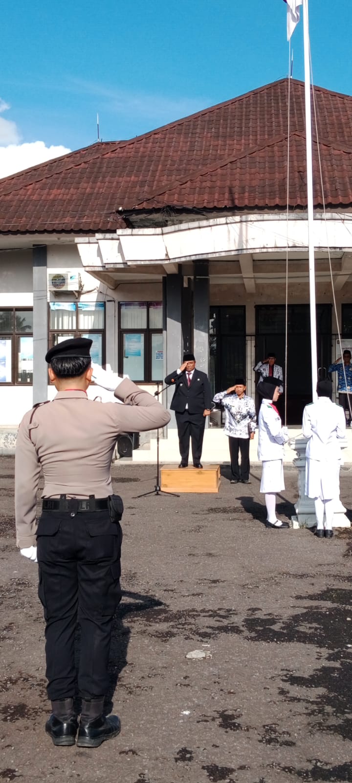 Perkuat Sinergitas, Polsek Banjarsari Bersama Muspika Upacara Peringatan Hari OTDA dan Hardiknas Tahun 2026 Tingkat Banjaranyar
