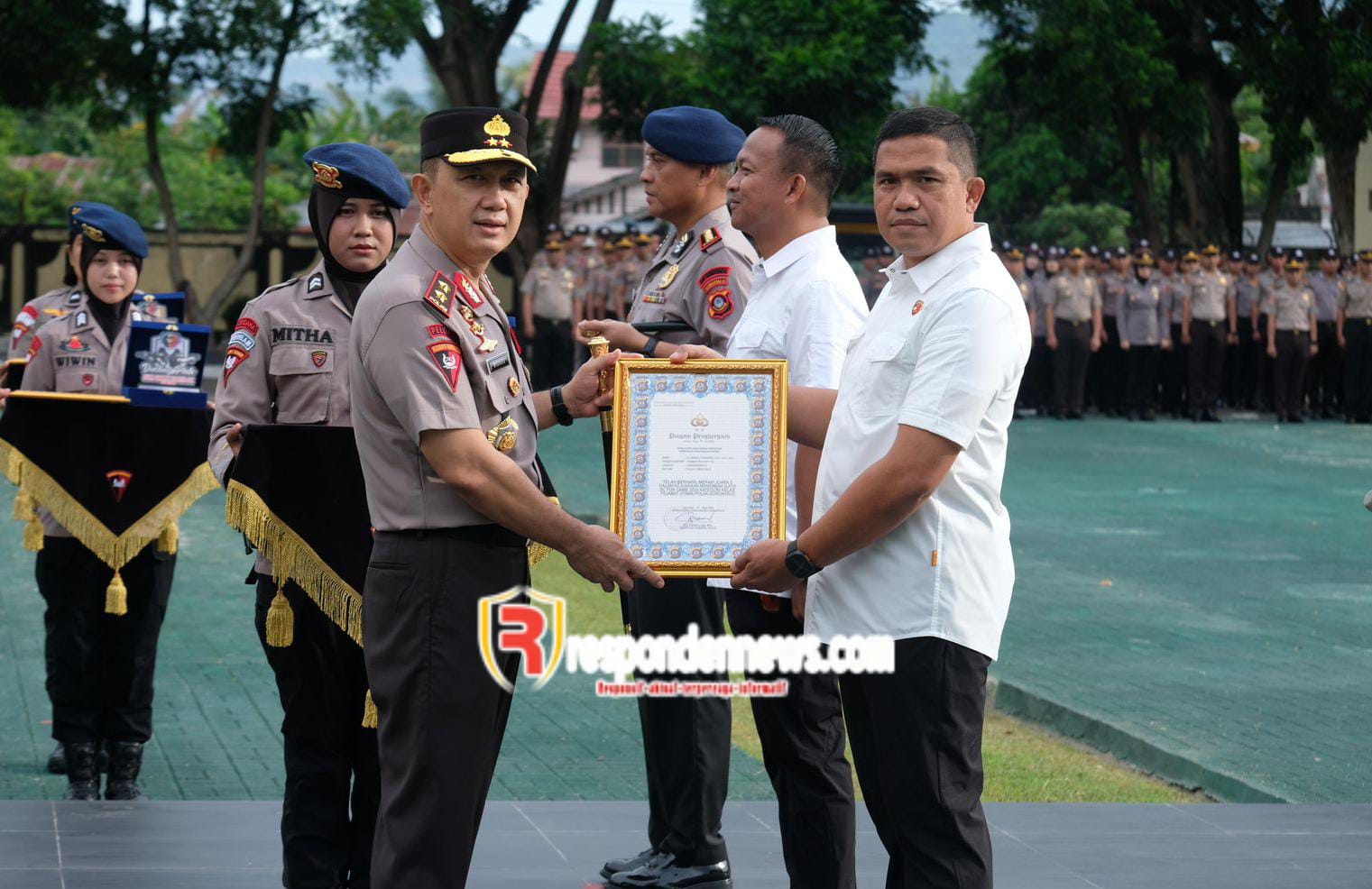 Direktur Reserse Kriminal Khusus Polda Gorontalo Raih juara ke 3 kompetesi Menembak