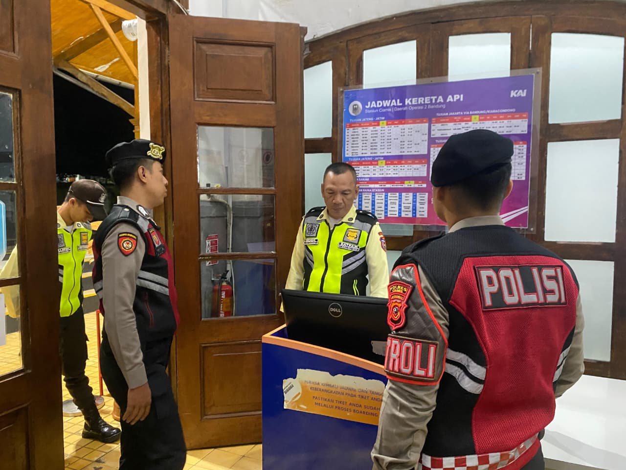 Patroli Biru Polres Ciamis Ditingkatkan di Objek Vital, Polisi Pastikan Keamanan Stasiun KAI Tetap Kondusif