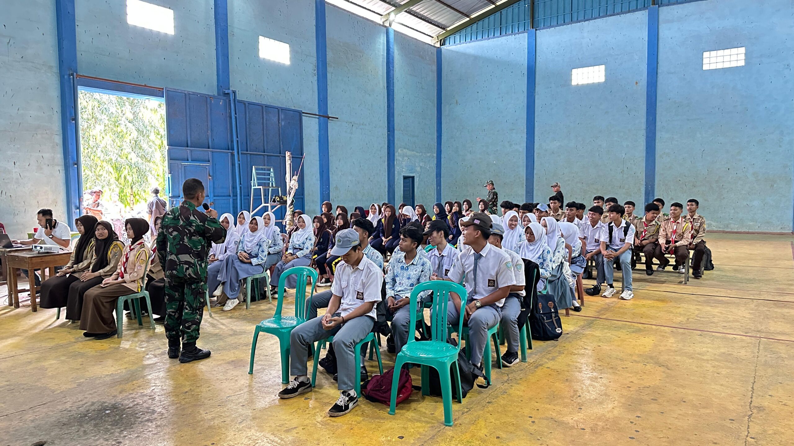 Cegah Bahaya Narkoba Sejak Dini, TMMD ke-128 Kodim 0611/Garut Gelar Penyuluhan Bagi Pelajar SMK 7 Garut   