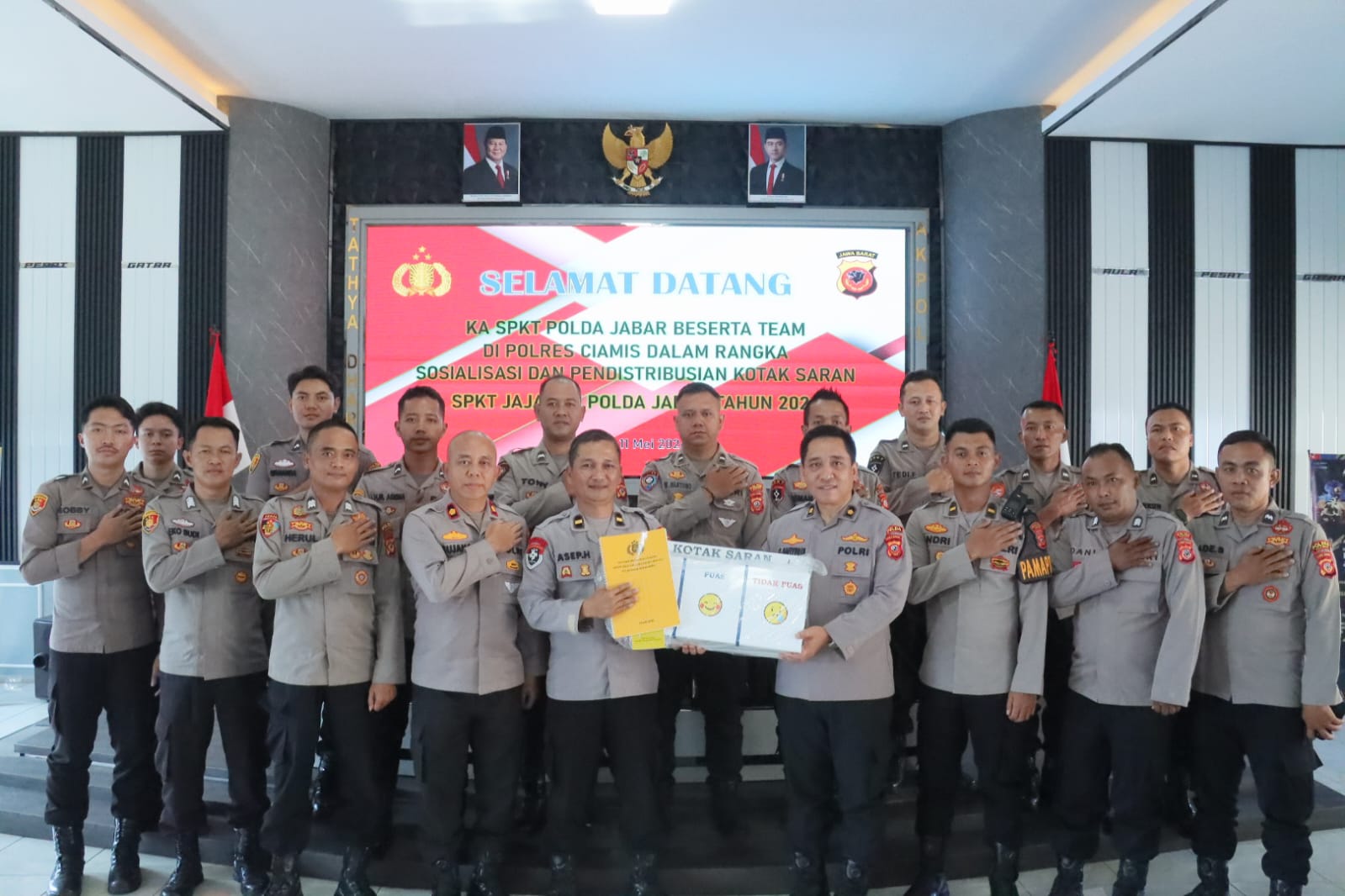 Polres Ciamis Tingkatkan Pelayanan Publik Melalui Sosialisasi dan Pendistribusian Kotak Saran SPKT