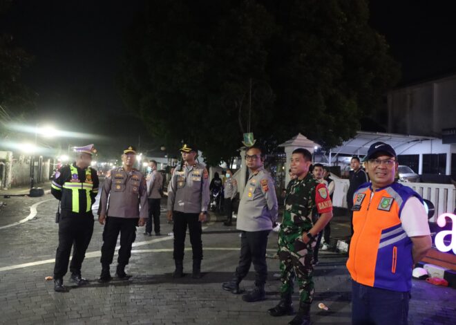 Dandim 0607/Kota Sukabumi dan Kapolres Turun Langsung Amankan Pesta Kemenangan Persib