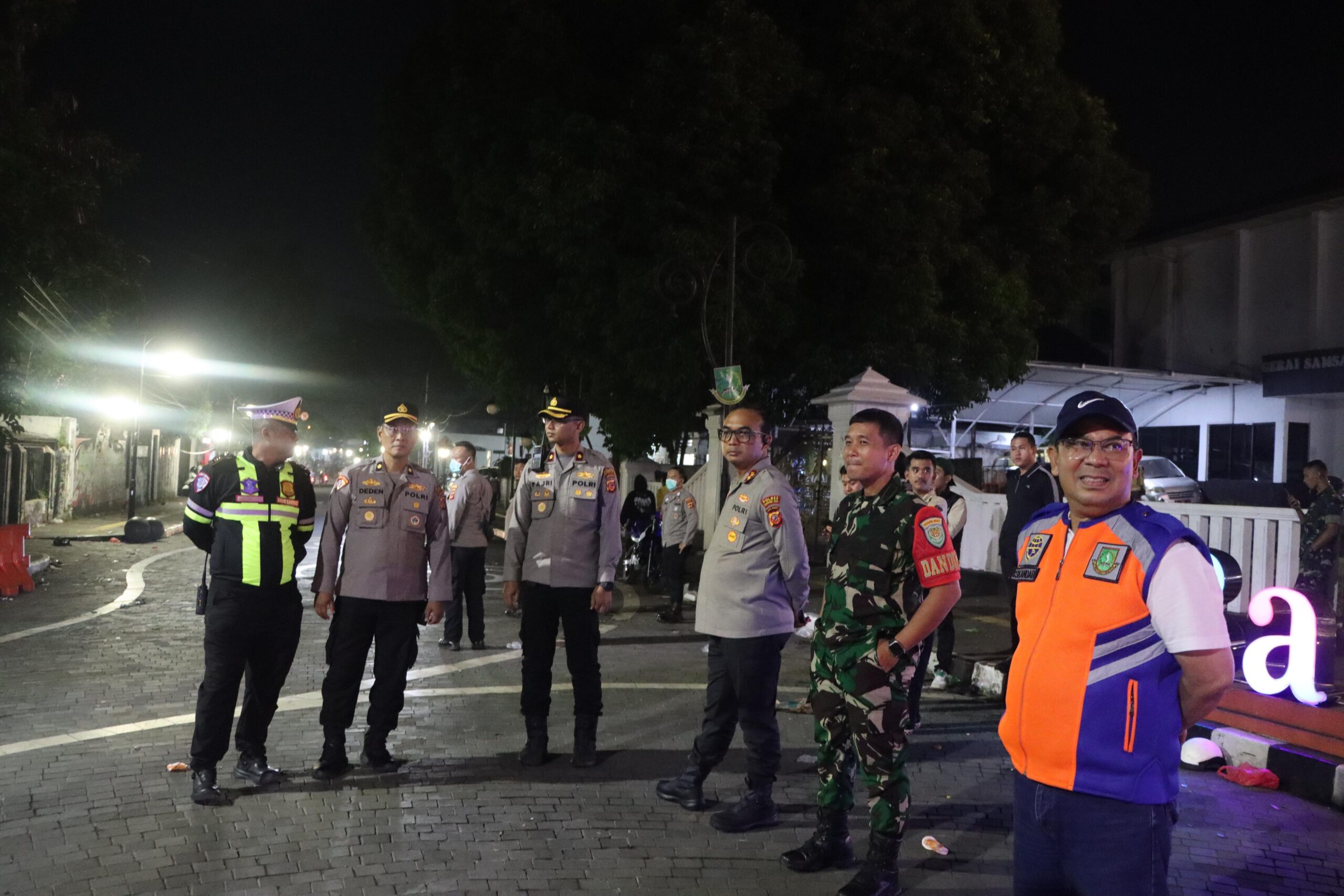 Dandim 0607/Kota Sukabumi dan Kapolres Turun Langsung Amankan Pesta Kemenangan Persib