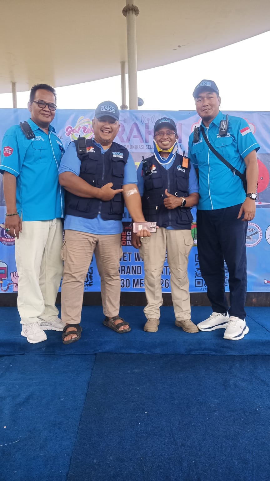 Jajaran satuan komunikasi POKDAR Kamtibmas bhayangkara Family hadiri Giat Donor DarahI Bareng PMI Bekasi