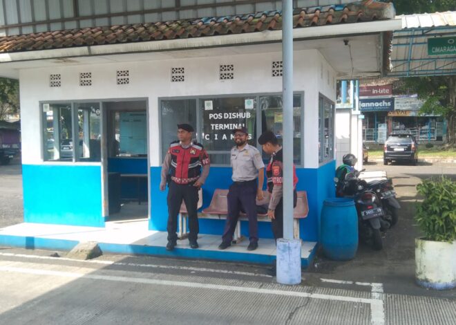 Patroli Dialogis Sat Samapta Polres Ciamis Tingkatkan Rasa Aman di Kawasan Pos Dishub Terminal