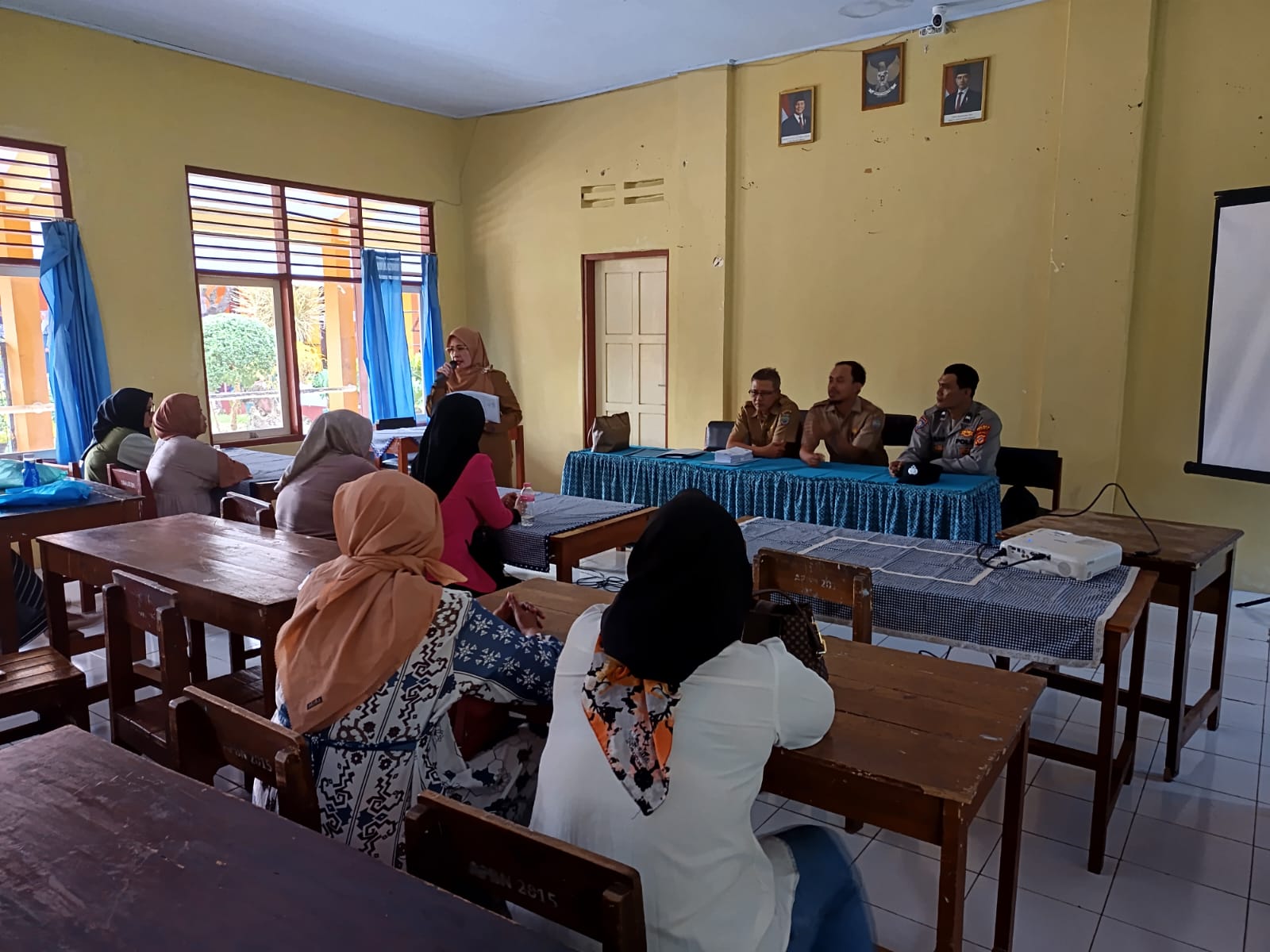 Polsek Ciamis Monitoring Kelulusan SMPN 6 Ciamis, Perkuat Pembinaan Pelajar dan Cegah Euforia Berlebihan