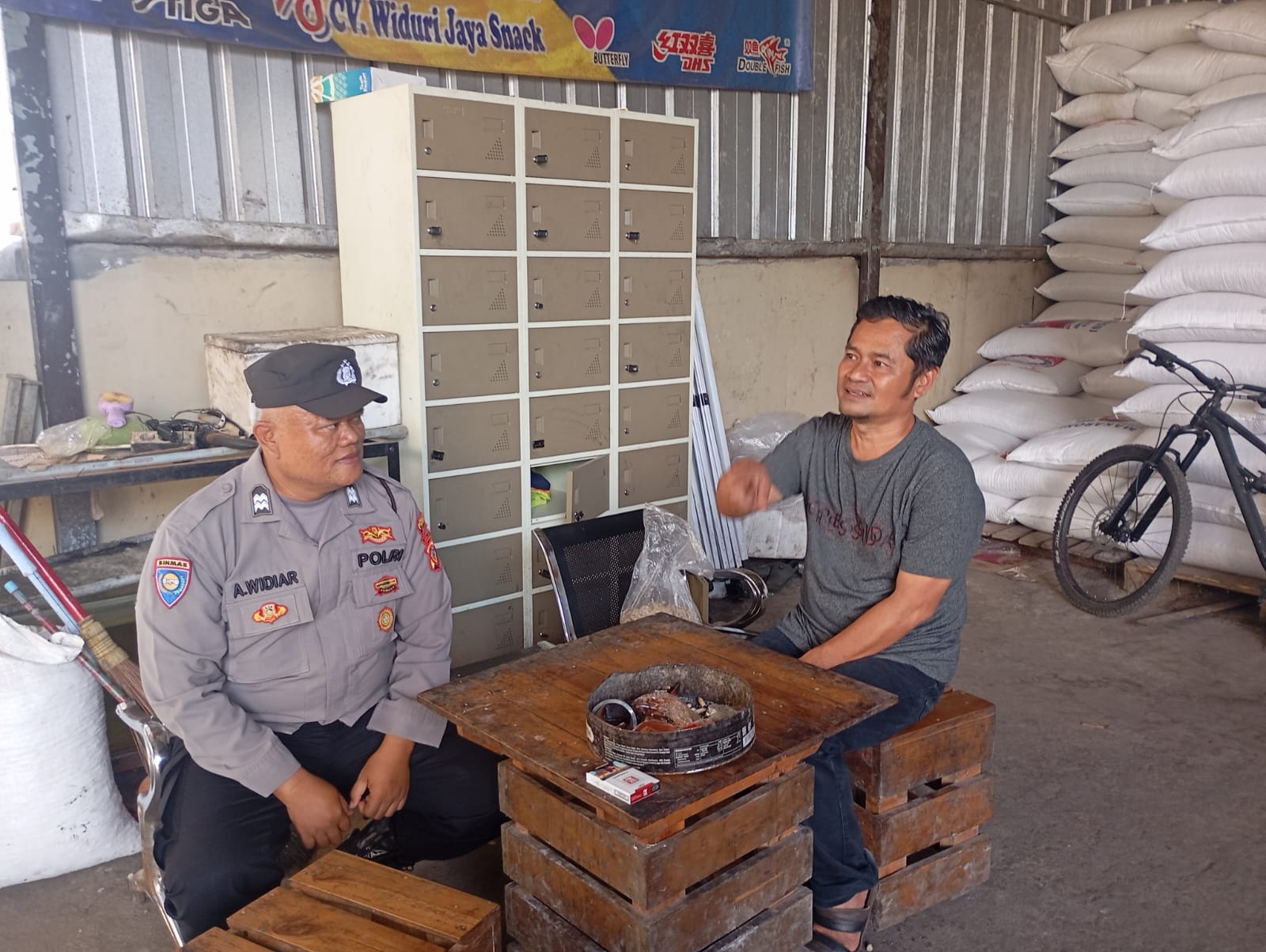 Cipkon Kamtibmas, Dua Personel Polsek Kawali Patroli KRYD Sapa Warga Saat Siang