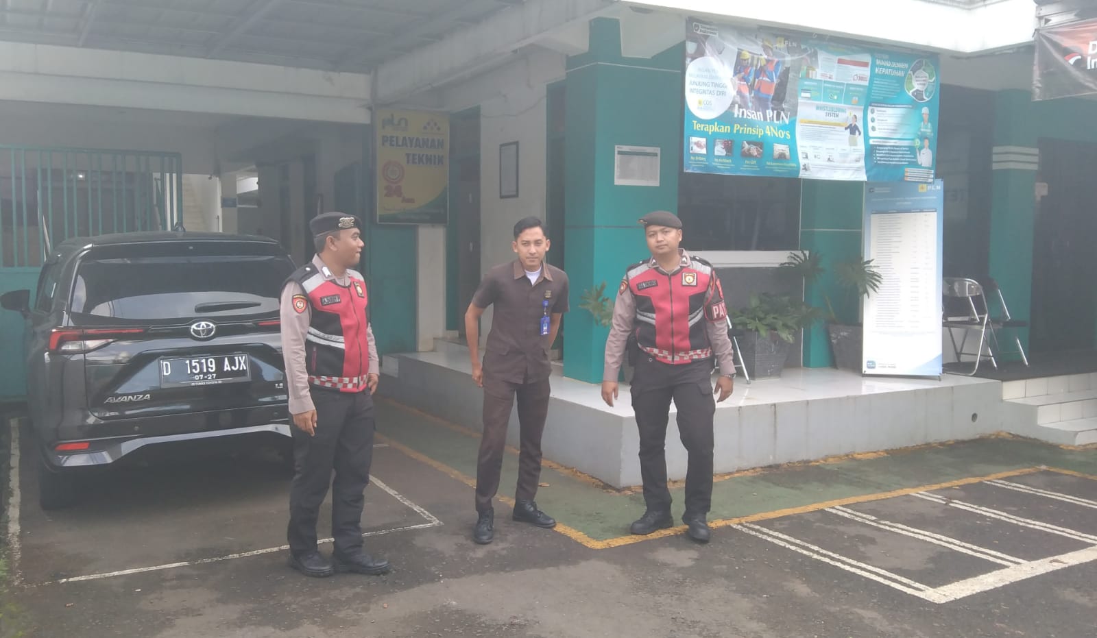 Polri Perkuat Pengamanan Objek Vital, Patroli Dialogis Sat Samapta Polres Ciamis Sambangi Kantor PLN