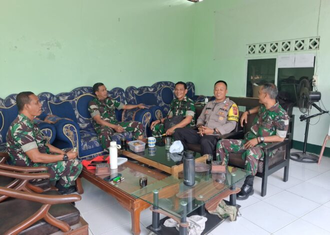 Perkuat Sinergitas TNI-Polri, Polsek Cijeungjing Koorkom Bersama Anggota Koramil Cijeungjing