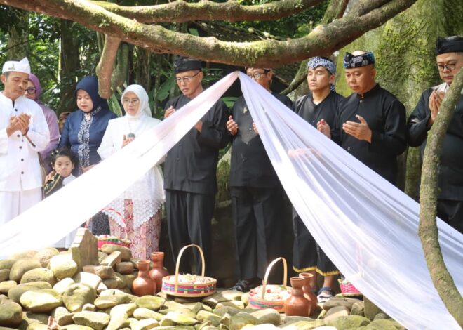Polres Ciamis Hadiri Ziarah Makam Bupati dan Raja Galuh dalam Rangka Hari Jadi Kabupaten Ciamis ke-384