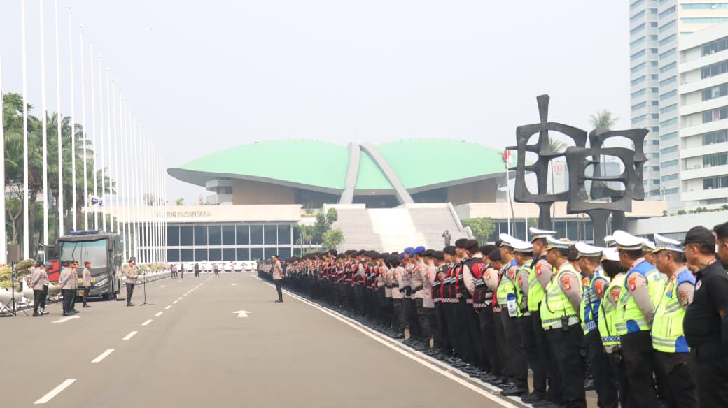 Apel Pengamanan UNRAS Mahasiswa, Kapolda Metro Jaya Pimpin Langsung di Gedung DPR