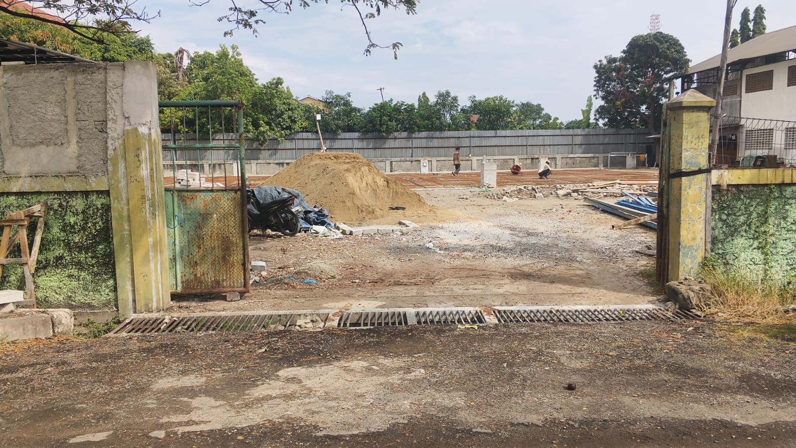 Kekhawatiran Warga Marunda: Proyek Skala Besar Dekat SD Beroperasi Tanpa Izin Jelas
