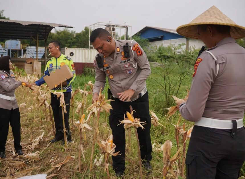 Satlantas Polres Karawang Dukung Program Swasembada Pangan Guna Perkuat Ketahanan Pangan