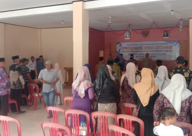 Sinergitas Polri-Pemerintah, Polsek Banjarsari Hadir dan Amankan Pelantikan Perangkat Desa Cicapar