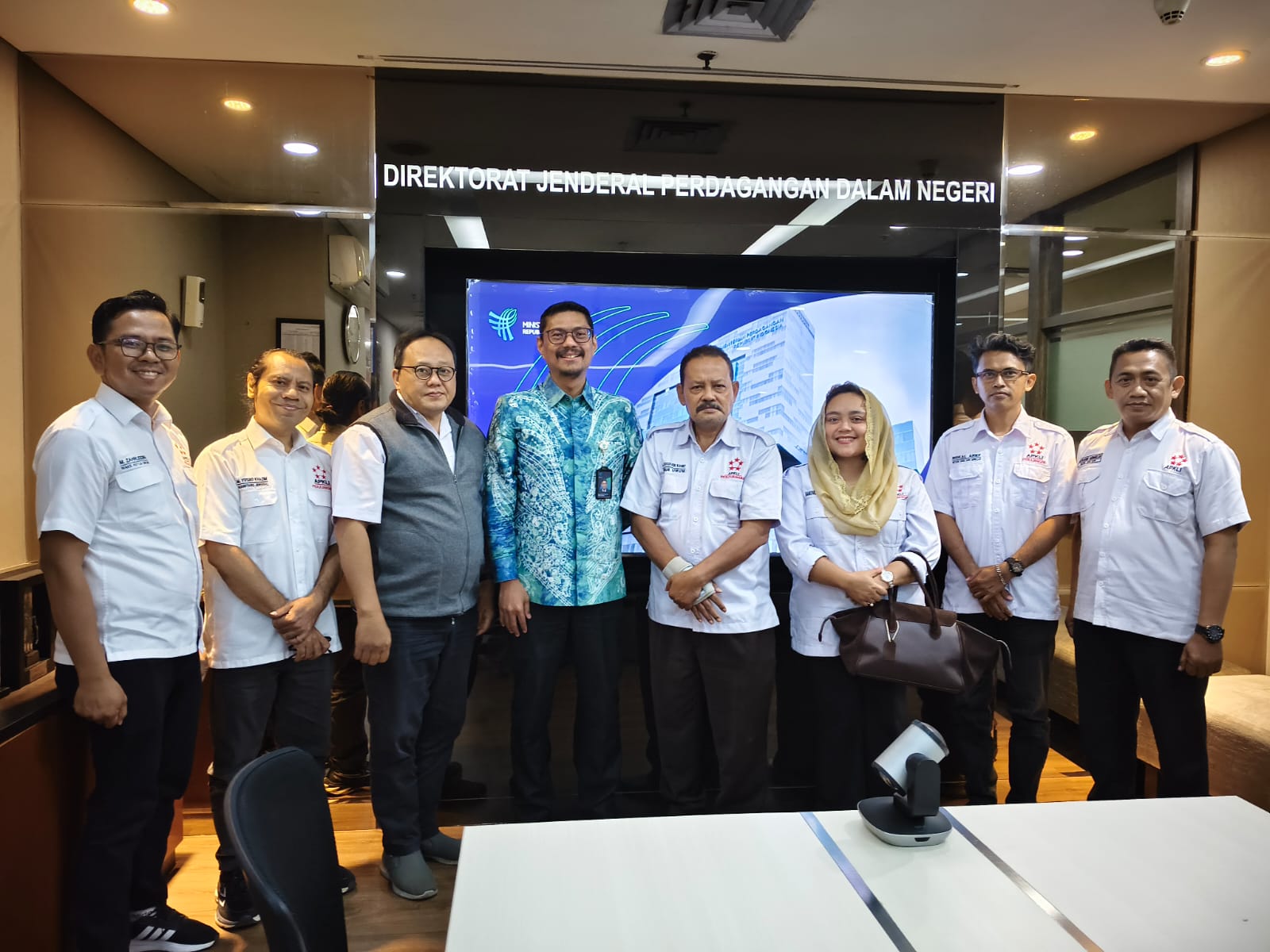 Hanya 16 Juta dari 64,5 Juta PKL-UMKM Ber-NIB, APKLI-P Desak Akselerasi Kemendag & BKPM
