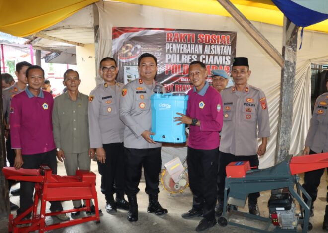 Kapolres Ciamis Serahkan Bantuan Alsintan Kepada Kelompok Tani Binaan Polri