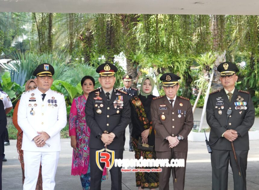 Polres Metro Jakpus Gelar Upacara Hari Bhayangkara ke-80 di Lapangan Banteng