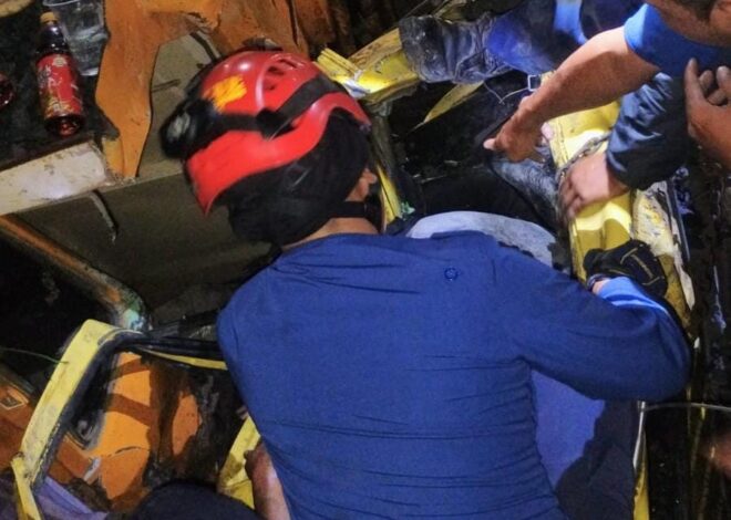 Sopir Truk Selamat Usai Dievakuasi Damkar Cibadak Pasca Kecelakaan Dini Hari