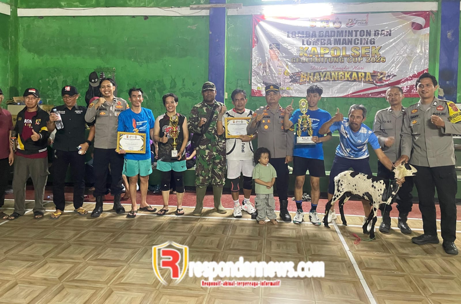Semarak HUT Bhayangkara ke 80 Polsek Gegerbitung Gelar Lomba Badminton Hadiah Domba