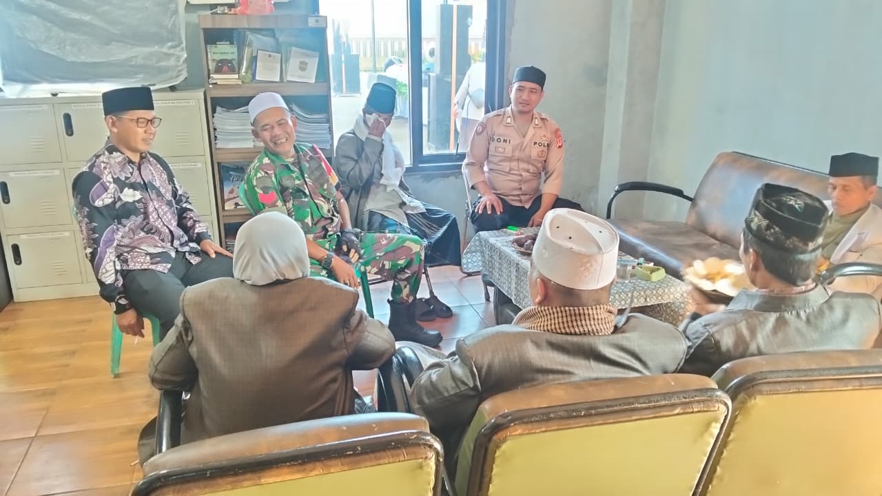 Perkuat Sinergitas, Polsek Panjalu Polres Ciamis Koorkom ke Tokoh Agama Hujungtiwu