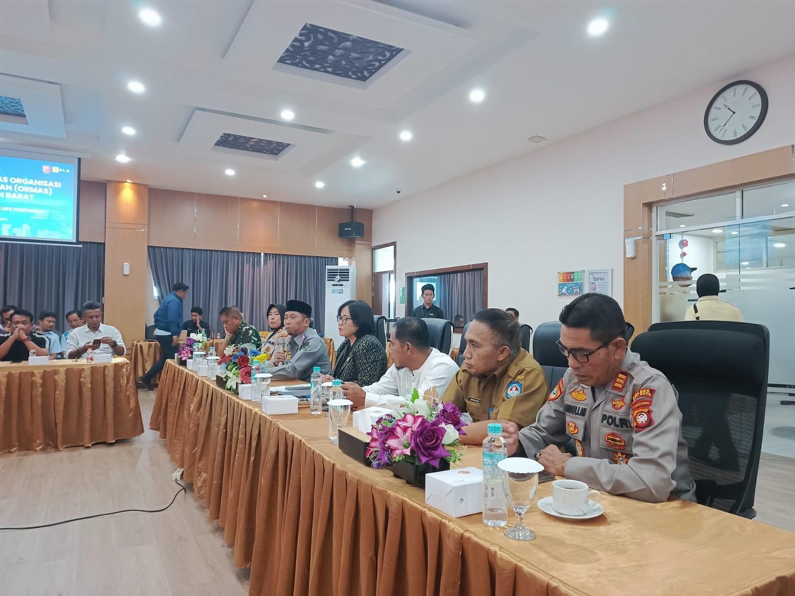 SATKOM POKDARKAMTIBMAS BHAYANGKARA KALBAR Hadiri Silaturahmi Lintas Ormas di Kantor PLN UP3 Pontianak