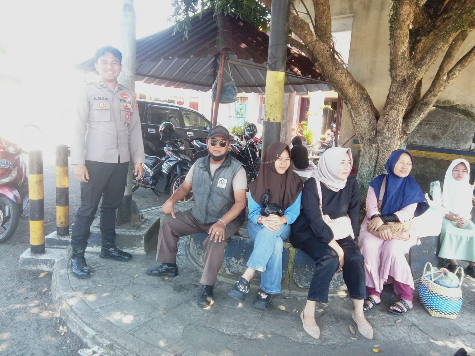 Cipkon Kamtibmas, Personel Polsek Kawali Intens Lakukan Patroli Dialogis dan Sapa Warga