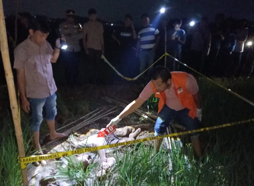 Polres Karawang Selidiki Penemuan Mayat Pria Tanpa Identitas di Area Persawahan Cikampek