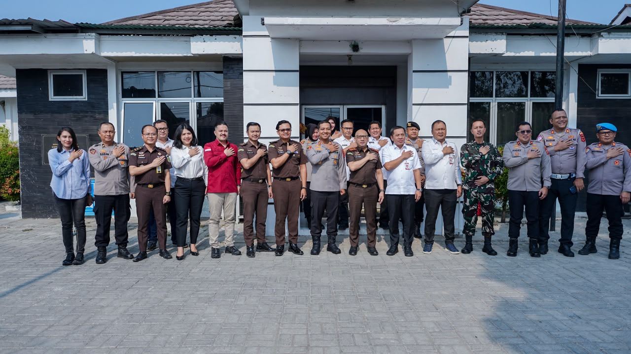 Kapolres Karawang Perkuat Sinergitas Bersama Kejari dan Yonif 305/Tengkorak, Wujudkan Karawang Aman dan Kondusif