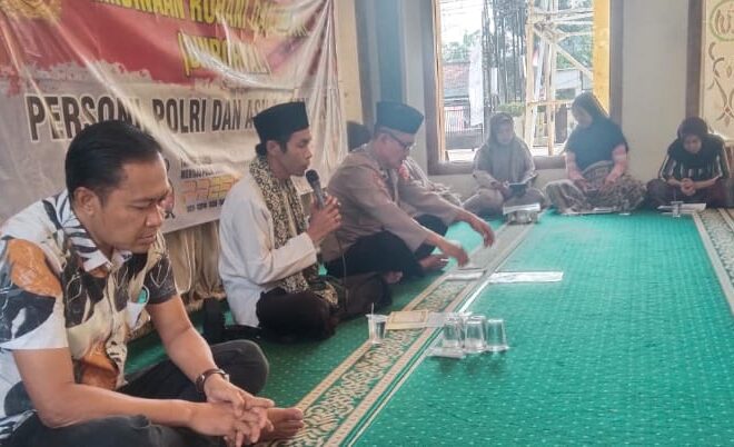 Polsek Klari Gelar Binrohtal Untuk Meningkatkan Keimanan dan Profesionalisme Personel