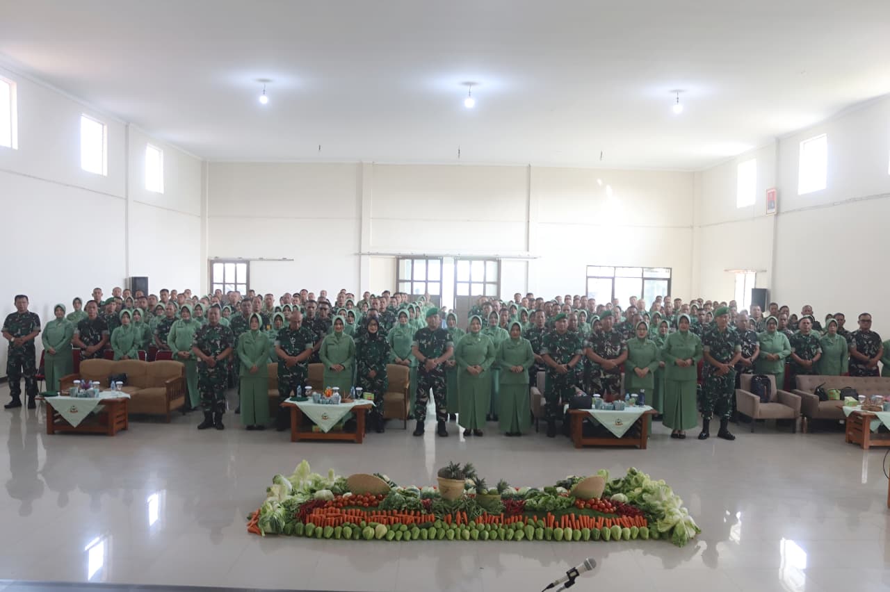 Dandim 0611/Garut Berikan Pengarahan kepada Prajurit dan Persit, Tekankan Pentingnya Membangun Keluarga Bahagia
